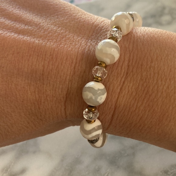 Tibetan agate wavy stripe with clear quartz - Picture 2 of 3